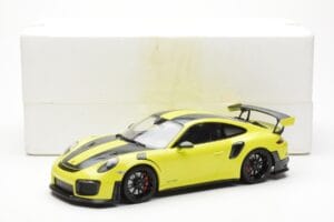 Porsche 911 991.2 GT2 RS Vert Clair Avec Jantes Magnésium Noires Minichamps 1:18 155068300 Métal — image 6 sur 6