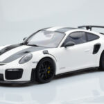 Porsche 911 GT2 RS 991.2 Weissach Package Blanc Jantes Magnésium Noires Minichamps 1:18