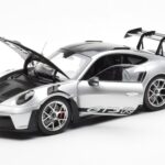 Porsche 911 992 GT3 Weissach Pack GT Argent Métallique Norev 1:18 - image 2 of 8