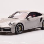 Porsche 911 992 Turbo S Crayon Gris GT Spirit 1:18