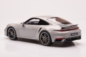 Porsche 911 992 Turbo S Crayon Gris GT Spirit 1:18 GT431 Résine — image 5 sur 6