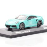 Porsche 911 992 Turbo S Mint Vert Minichamps 1:43 - image 2 of 4