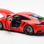 Porsche 911 992 Turbo S Sport Design Rouge Minichamps 1:18 - image 5 of 8