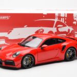 Porsche 911 992 Turbo S Sport Design Rouge Minichamps 1:18 - image 8 of 8