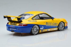 Porsche 911 996 GT3 Cup #88 Macau Winner 2005 AUTOart 1:18 80574 Métal — image 3 sur 7