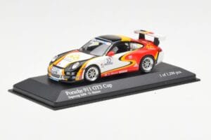 Porsche 911 996 GT3 Cup #10 G. Horion Porsche Supercup 2006 Minichamps 1:43 400066410 Métal — image 2 sur 4