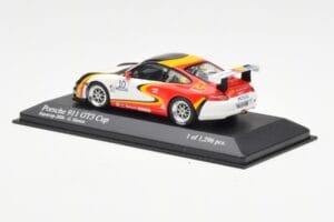 Porsche 911 996 GT3 Cup #10 G. Horion Porsche Supercup 2006 Minichamps 1:43 400066410 Métal — image 3 sur 4