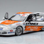 Porsche 911 996 GT3 R #1 C. Kwan Carrera Cup Asia 2004 AUTOart 1:18 - image 2 of 7