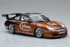 Porsche 911 996 GT3 R #2 S. Miau Carrera Cup Asia 2004 AUTOart 1:18 80488 Métal — image 5 sur 7