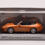 Porsche 911 997 Carrera 4 Cabriolet Orange Métallique Minichamps 1:43 - image 4 of 4
