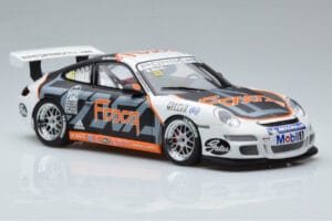 Porsche 911 997 GT3 Cup #33 M. Marsh Carrera Cup Asia 2006 AUTOart 1:18 80782 Métal — image 5 sur 7