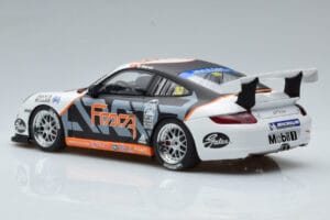 Porsche 911 997 GT3 Cup #33 M. Marsh Carrera Cup Asia 2006 AUTOart 1:18 80782 Métal — image 6 sur 7
