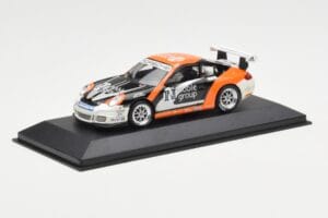 Porsche 911 997 GT3 Cup Noble Group #6 D. Watts Carrera Cup GB 2009 Minichamps 1:43 400076409 Métal — image 2 sur 4