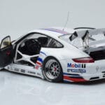 Porsche 911 997 GT3 RSR #1 Presentation Car 2007 AUTOart 1:18 WAP02100618 - image 5 of 8