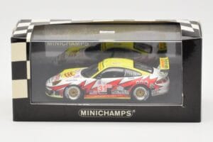 Porsche 911 997 GT3 RSR #31 J. Bergmeister / P. Long / L. Luhr 12 Hours of Sebring Class Winners 2005 Minichamps 1:43 4000564 — image 4 sur 4
