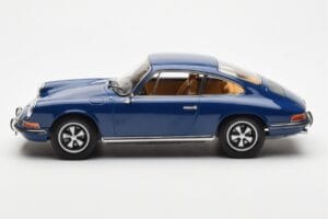 Porsche 911 S 901 Bleu Norev 1:18 187647 Métal — image 3 sur 6