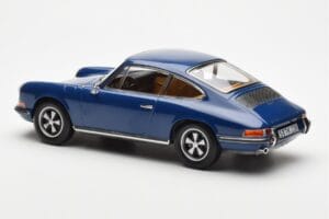 Porsche 911 S 901 Bleu Norev 1:18 187647 Métal — image 5 sur 6