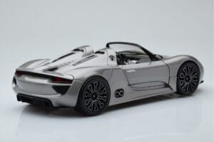 Porsche 918 Spyder Prototype Gris Métallique Minichamps 1:18 110060030 Métal — image 3 sur 7