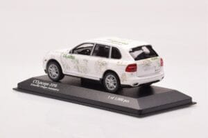 Porsche Cayenne Concept Schaeffler Gruppe Automotive Minichamps 1:43 PORSCHE-264306 Métal — image 3 sur 4