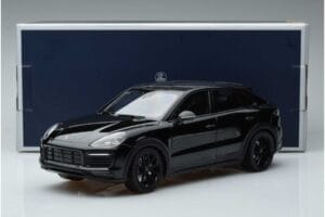 Porsche Cayenne E3 S Coupe Minichamps 1:18 187673 Métal — image 6 sur 6