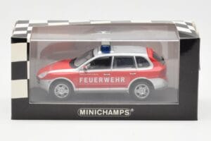 Porsche Cayenne S Feuerwehr Minichamps 1:43 WAPC02060116 Métal — image 4 sur 4