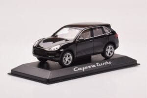 Porsche Cayenne 92A Turbo Noir Minichamps 1:43 WAP0200050B Métal — image 2 sur 4