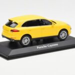 Porsche Cayenne 92A Jaune MaxiChamps 1:43 - image 2 of 4