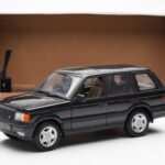 Range Rover P38 4.6 HSE Noir Métallique AUTOart 1:18 - image 2 of 9