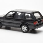 Range Rover P38 4.6 HSE Noir Métallique AUTOart 1:18 - image 5 of 9