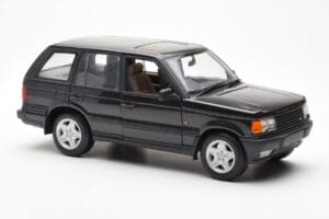 Range Rover P38 4.6 HSE Noir Métallique AUTOart 1:18 70017 Métal — image 7 sur 9