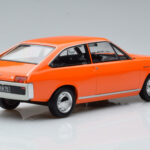 Renault 15 TL Orange Norev 1:18 - image 2 of 6