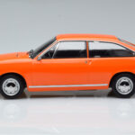 Renault 15 TL Orange Norev 1:18 - image 3 of 6