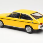 Renault 15 TL Jaune Noir Norev 1:18 185351 - image 5 of 6