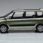 Renault Espace 3 Vert Otto 1:18 - image 3 of 6