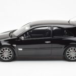 Renault Megane 2 RS Phase 2 Noir Otto 1:18 OT1054 - image 3 of 6