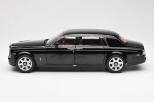 Rolls-Royce Phantom VII EWB Diamond Noir Kyosho 1:18 08841DBK2 Métal — image 4 sur 8