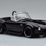 Shelby Cobra 427 S/C Noir Kyosho 1:18 - image 5 of 9