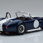 Shelby Cobra 427 S/C Bleu Foncé Kyosho 1:18 - image 3 of 9