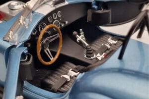 Shelby Cobra 427 S/C Bleu Clair Kyosho 1:18 08048SBL Métal — image 7 sur 9