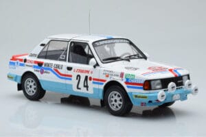 Skoda 130 L Night Version #24 J. Augland Rally Monte Carlo 1987 IXO 1:18 18RMC156 Métal — image 4 sur 6
