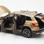 Skoda Kodiaq Or FAW 1:18 ZSX000001GOL - image 5 of 8
