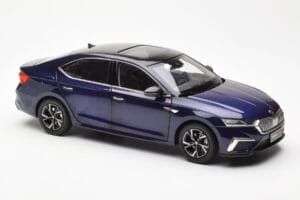 Skoda Octavia Pro Bleu FAW 1:18 ZMR000006BLA Métal — image 6 sur 8