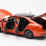 Skoda Octavia Pro Orange FAW 1:18 ZMR000006ORA - image 5 of 8