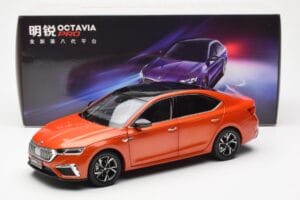 Skoda Octavia Pro Orange FAW 1:18 ZMR000006ORA Métal — image 8 sur 8