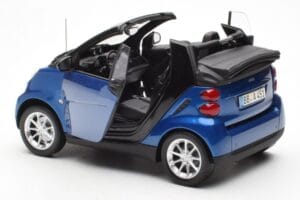Smart Fortwo 451 Cabrio Bleu & Noir Minichamps 1:18 150036330 Métal — image 5 sur 8