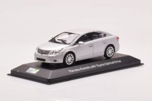 Toyota Avensis T270 Argent Minichamps 1:43 403166903 Métal — image 2 sur 4