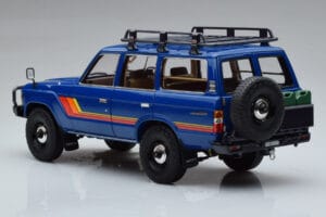 Toyota Land Cruiser 60 Bleu Avec Pièces Optionnelles Kyosho 1:18 08956XBL Métal — image 6 sur 11