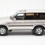 Toyota Land Cruiser HDJ80 Beige Métallique Otto 1:18 OT438 - image 3 of 6