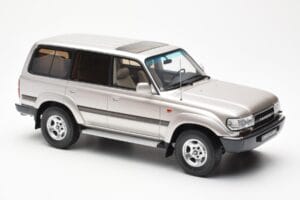 Toyota Land Cruiser HDJ80 Beige Métallique Otto 1:18 OT438 Résine — image 4 sur 6
