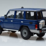 Toyota Land Cruiser J76 Bleu Almost Real 1:18 - image 6 of 7